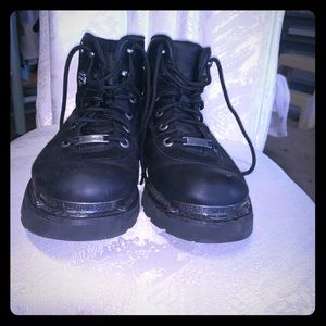 Woman’s Harley-Davidson boots